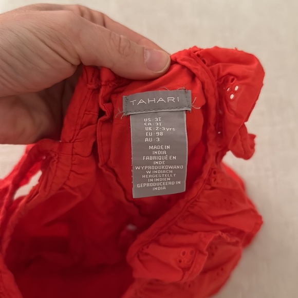 Girl’s Eyelet Ruffle Floral Scalloped Top 3T - Picture 5 of 5